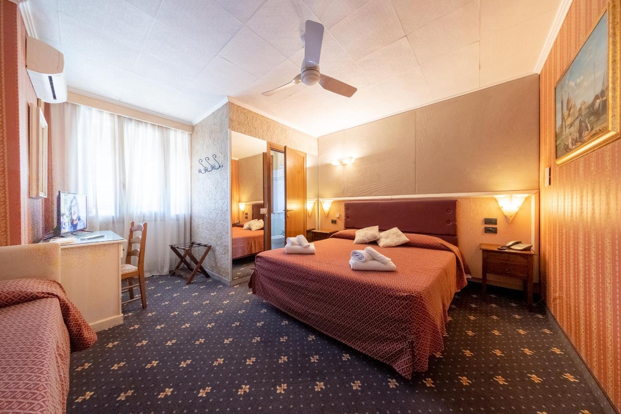 Hotel Antica Badia Volterra Esterno foto