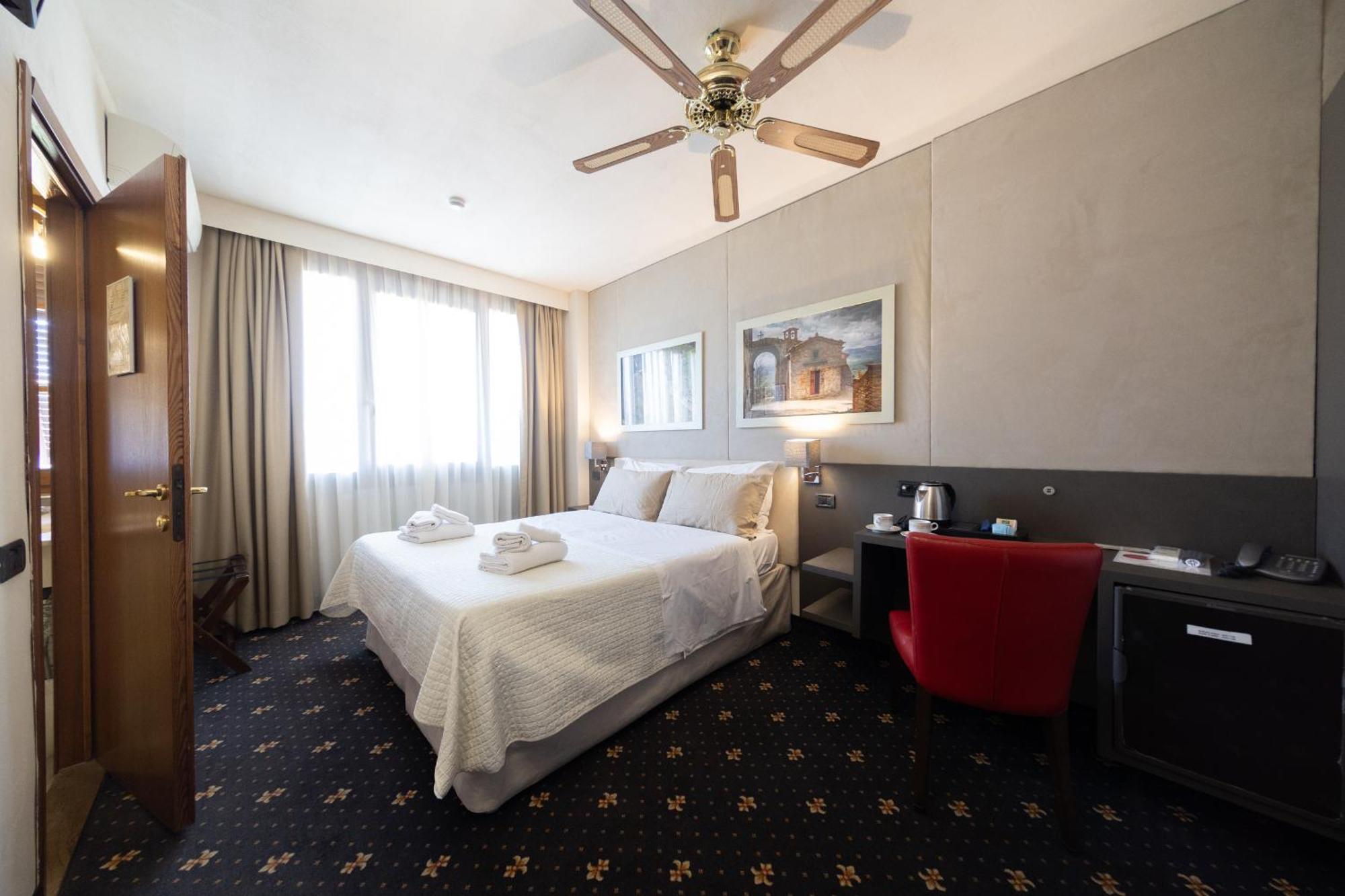 Hotel Antica Badia Volterra Esterno foto