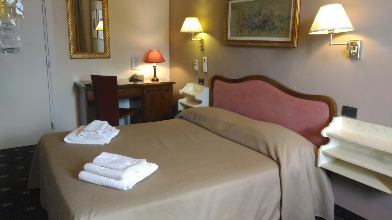 Hotel Antica Badia Volterra Esterno foto